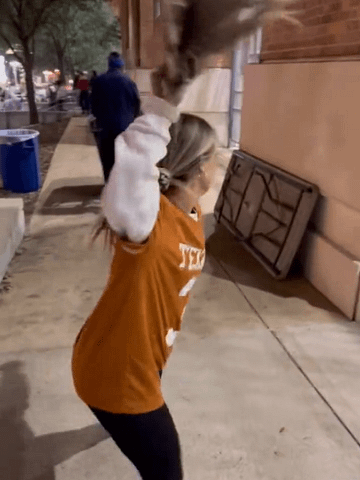 Texas Fan’s Reaction To Loss Is Going Viral